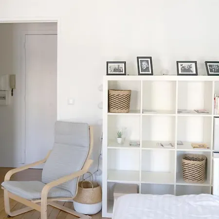 Notre-dame Apartment *